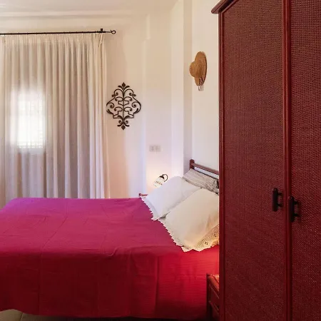 בית נופש Amazing In Smyrra With Private Pool *